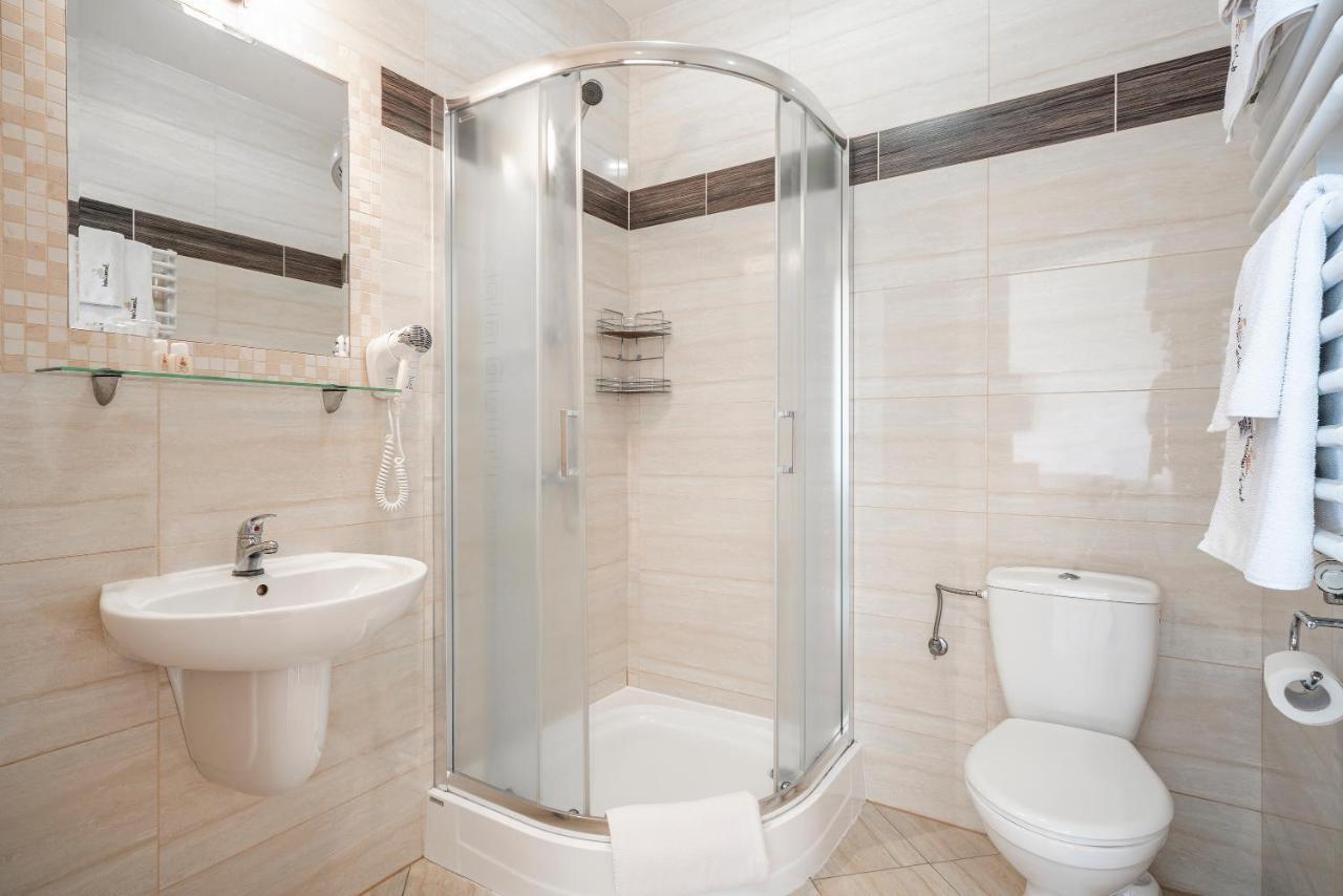 Labedz Hotel Karczma Ilawa Luaran gambar