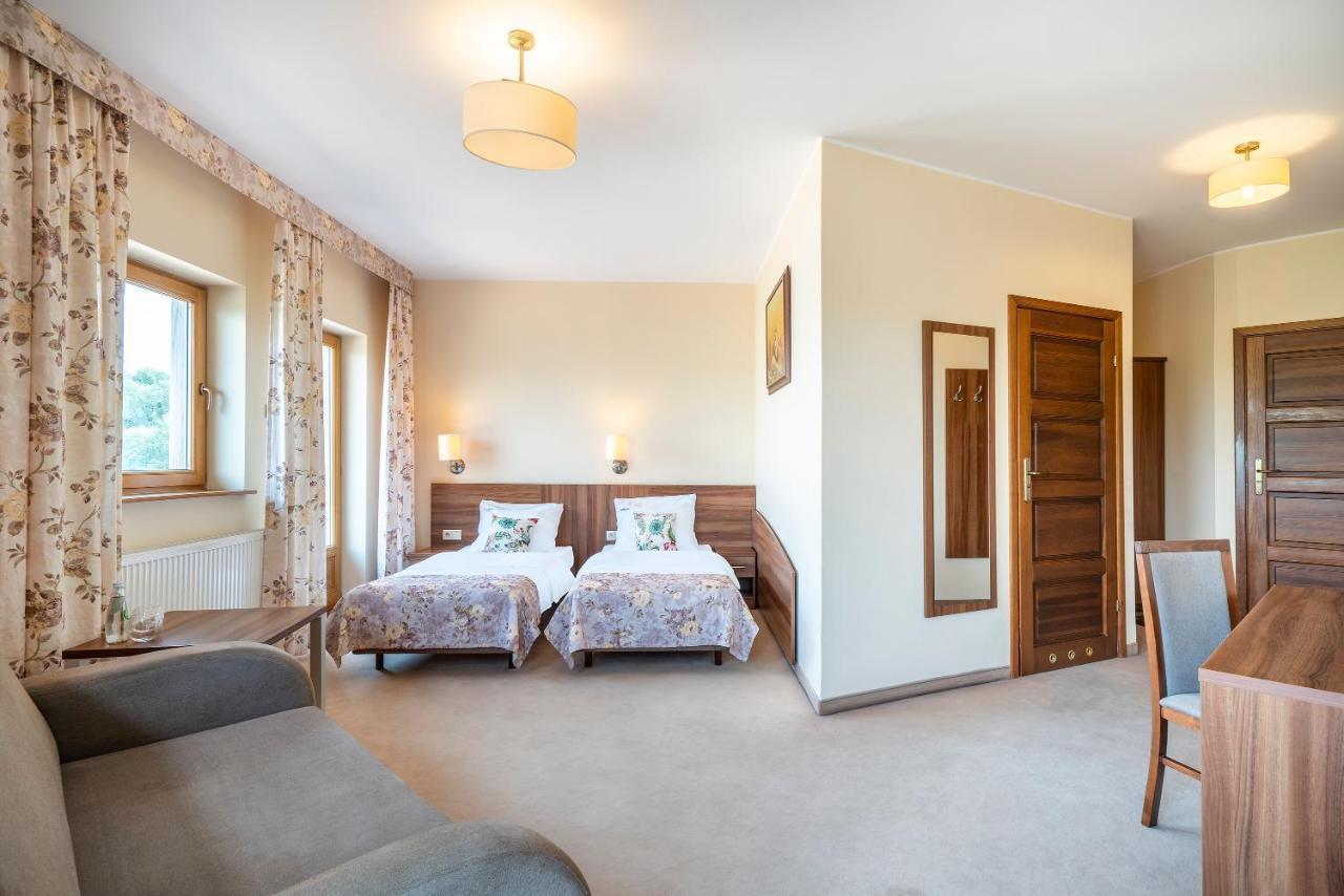 Labedz Hotel Karczma Ilawa Luaran gambar